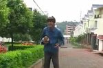 土爸爸哭鸡