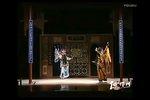 三鞭回两锏
