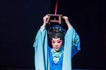 王莲莲拜香忏悔拜香