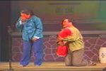 银锁怨怀抱婴儿跪母前 选段