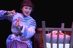 烛光在前 全集