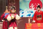 春草闯堂 全集