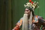 杨继业碰碑