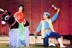 小俩口串门
